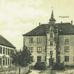 Schloss Geisa - Ausschnitt einer alten Postkarte mit der Avbildung von Jagdschloss und Fürstlichem Schloss als ehemaliges Rechnungsamt und Amtsgericht